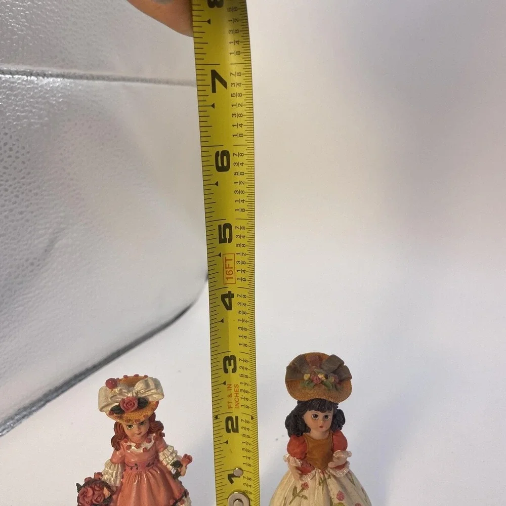Vintage Madame Alexander Old Women Who Lived In A‎ Shoe Set Of Two  Circa 2001